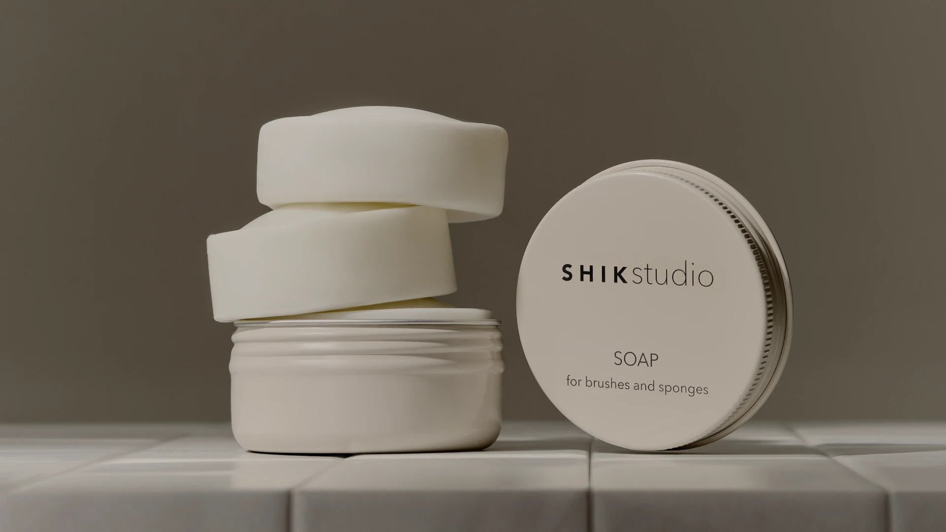 SOAP FOR BRUSHES AND SPONGES SOAP FOR BRUSHES AND SPONGES